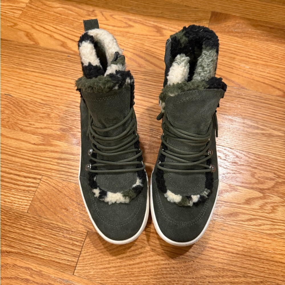 Steve Madden Sneakers